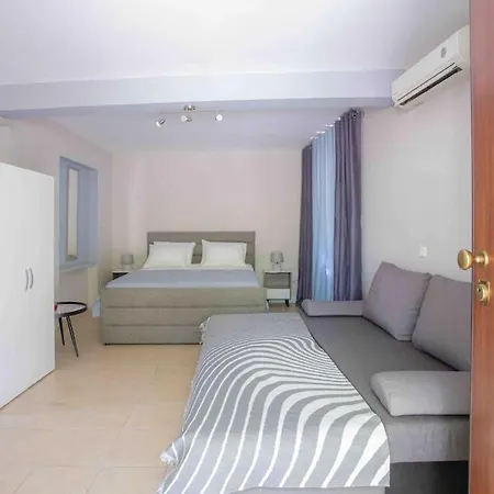 Anthia Private A Breath Away From Beaches Áyios Nikítas